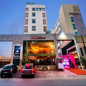 Rajshree & Hotel